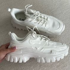 Comfy Brand New White Sneakers Sepatu Platform, Light Shoe, Buffalo Shoes, Kasut Wanita, Plateau Sneaker, Dr Shoes, Kawaii Shoes, Lit Shoes, White Shoes Women