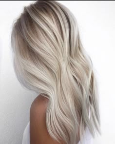 Light Blonde Hair, Blonde Hair Shades, Winter Hair Color, Winter Hair, Platinum Blonde Hair