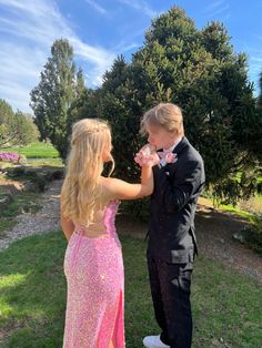 Hot Prom Pictures, Prom Matching Shoes, Funny Prom Pictures Couples Hilarious, Prom Pics Inspo With Boyfriend, Tacky Prom Outfits, Pink Prom Outfits For Couples, Light Pink Prom Couple, Prom Couples Pink, Unique Prom Pictures