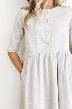 Dressy Dress, Dress Boots, Boots Winter, Beauty Dress, Inspiration Mode, Mode Inspiration, Outfit Casual, Classy Dress, Modest Dresses