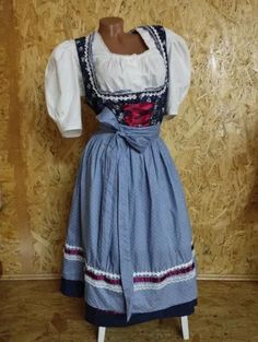 A vintage tyrolean dirndl dress, perfect for Oktoberfest or other costume parties. Blouse not included The set only includes the sundress and apron! European size: 46  Length: 103 cm or 40,5 inch Bust: 102 cm or 40 inch Waist: 90 cm or 35,5 inch German Drindle, Oktoberfest Costume, German Dress, German Fashion, Dirndl Dress, Costume Parties, Willy Wonka, Traditional Dresses, Costume Party