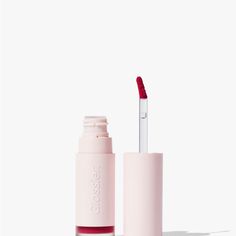 Glossier G Suit Soft Touch Lip Crme In Jet. New In Box. Glossier Ad, Makeup Glossier, Glossier Lip, Glossier Makeup, Uni Room, Glossy Makeup, Bath And Body Works Perfume, Glossy Lips, Makeup Lipstick