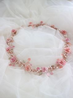 For the love of feminine romantic wedding flower crown. A sweet blush pink with peach and rose gold tint hair vine. I combined it with beads, crystal pearls. Finished off with the idea of each petals are falling softly. I handmade you this ultra romantic flower crown/vine for your sweet soul. Each petals are handmade by me, hand painted in a various shades of pink and peach with a little ivory for more of a bride feeling. This rose gold, peachy pink hair vine is perfect to be worn these way: -As Floral Bridal Hair, Floral Hair Vine, Flower Headpiece Wedding, Wedding Flower Crown, Peach Wedding Flowers, Novelty Jewelry, Wedding Hairpiece, Bridal Hairpiece