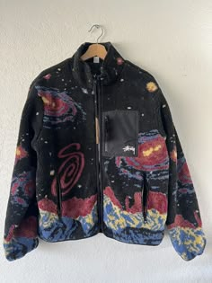 Brand new with tags Stussy Cosmos Reversible Sherpa Fleece Jacket SZ medium In hand ready to ship 8ball Fleece Stussy, Stussy Fleece Jacket, Boyish Aesthetic, Tapestry Clothing, Stussy Fleece, Mens Winter Clothing, Stussy Jacket, Cool Girl Outfit, Gothic Dark Academia