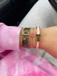 Bracelet Stack Pink, Louis Vuitton Bracelet Stack, Lv Bracelet Louis Vuitton, Lv Bracelet, Stylish Jewelry Accessories, Gold Bracelets Stacked, Louis Vuitton Bracelet, Dope Jewelry Accessories, Bracelet Stacks