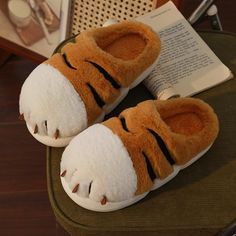 ʕ ๑•ᴥ•ʔ Fluffy Tiger Slippers ʕ ๑•ᴥ•ʔ ʕ ๑•ᴥ•ʔ These cute slippers are a total moo-d ʕ ๑•ᴥ•ʔ ʕ ๑•ᴥ•ʔ Perfect to keep your feet warm and comfy through the winter ʕ ๑•ᴥ•ʔ Cute Slippers Fluffy Animals, Fluffy Tiger, Paw Slippers, Fun Slippers, Tiger Claw, Women Slippers Fashion, Cartoon Tiger, Oc Outfits, Tiger Paw