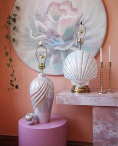 Seashell decoration seashell lamp candles marble Vintage Beach Bathroom, 80s Themed Bedroom, 80s Mermaid, Pink House Interior, Dream House Aesthetic, Patrick Nagel