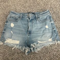 Only Worn A Few Times, And Still Look Brand New. Material Is So Soft And Comfortable. Cute Jean Shorts, Hollister Jean Shorts, Long Jean Shorts, Hollister Clothes, Hollister Shorts, Cute Pants, Hollister Jeans, Blue Jean Shorts, Cruise Outfits