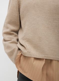 A go-to modern oversized sweater for when you want to feel put together without sacrificing comfort. Cozy, breathable, and naturally temperature regulating, it’s made from a jersey knit 100% Merino wool, giving it an effortless drape that lends a laid-back, slouchy silhouette that’s unbelievably easy to wear. The Northerner Oversized Merino Sweater offers laid-back ease and high tech style down to the last detail.