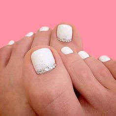 Pedicure En Gel, Wedding Toe Nails, Wedding Pedicure, Easy Toe Nail Designs, Wedding Toes, Simple Toe Nails, Gel Pedicure