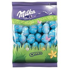 the bag of oreo milk eggs is blue