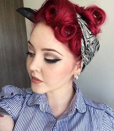 Rockabilly Wedding Hair, Rockabilly Makeup, Andra Day, Retro Hairstyles Tutorial, Rockabilly Wedding, Goth Hair, Rockabilly Hair, Curly Updo, Rockabilly Style