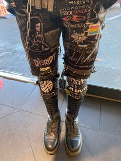 Battle Pants, Punk Moodboard, Crust Pants, Battle Jackets, Battle Vest, Punk Fashion Diy, Patch Pants, Gender Fluid Fashion, Punk Pants