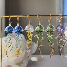 Ferris Wheel Earrings, Mushroom Themed Gifts, Popular Earrings 2024, Jelly Fish Earrings, Ocean Themed Gifts, Jellyfish Earrings Diy, Beaded Wire Jewelry, Bead Jellyfish, Funky Earrings Diy