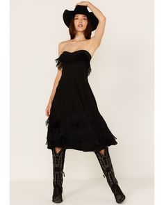 Unique Vintage Women's Fringe Girlie Dress, Black Formal Dress With Cowboy Boots, Fringe Dress Formal, Western Lace Dresses, Black Cowgirl Outfit, Dress With Black Boots, Dresses With Cowboy Boots, Edgy Wedding, Black Fringe Dress, Gala Outfit