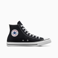 Brand New Women Size 7.5 Boo Basket, Shoes Converse, Converse Black, Black Converse, Shoe Inspo, Black High Tops, Hi Top, Converse Chuck Taylor All Star, Womens Converse