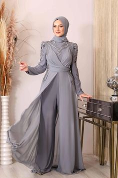 Plus Size Hijab, Jumpsuit Evening, Dresses Hijab, Grey Evening Dresses, Muslim Wedding Dress, Wedding Jumpsuit, Countries In The World, Muslim Wedding, Hijab Dress