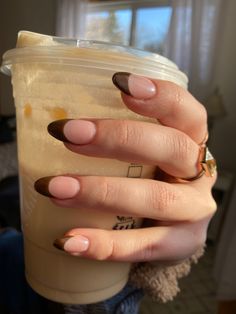 Fall Acrylic Nails Ideas Simple, Acrylic Nails Aesthetic Brown, Neutral Brown French Tip Nails, Aesthetic Oval Acrylic Nails, Oval French Tip Nails Fall, Brown French Tip Acrylic Nails Short, Brown Tipped Almond Nails, Brown French Tip Almond Acrylic Nails, Fall Almond Acrylic Nails Designs