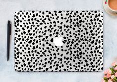 the black and white leopard print skin for the apple macbook air