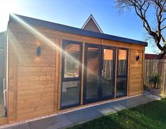 Dunster House Titania 5.5m x 3.5m Fully Insulated Garden Office Diy Garden Office, French Double Doors, Insulated Garden Room, Perfect Office, Outdoor Office, Home Office Ideas, Double Glazed Window