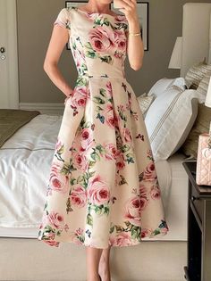 Elegant Style Dress, Inexpensive Dresses, Spring Outfits Dresses, Summer Dresses For Wedding Guest, Floral Print Midi Dress, Summer Dress Outfits, Midi Short Sleeve Dress, Mini Shirt Dress, Online Dress Shopping