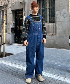 • fall outfits • autumn style • autumn outfit • autumn aesthetic • fall shoes 2023 • vintage style ideas • fall style inspo • London streetstyle • early fall outfits • Overalls Men, Early Fall Outfits, Outfit Autumn, Shoes 2023, Baggy Clothes, Cuffed Jeans, Aesthetic Fall, Bib Overalls, My Fashion Style