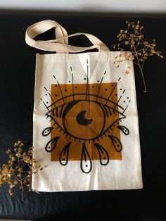 Painting Canvas Bags, Totebag Lukis, Handpainted Totebag, Tote Bag Art Design, Desenho Aesthetic