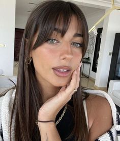 Curved Bangs Long Hair, Bangs With Thinner Hair, Haircut For Long Hair Bangs, Hair Styles For Bangs, Haircut For Fine Straight Hair, Bangs For Long Face, Layered Fine Hair, Bangs With Straight Hair, Sabrina Hair