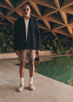 Mcm Mens Fashion, Men Wallabees Outfit, Black Wallabees Outfit Men, Clarks Shoes Mens Outfit, Wallabee Outfit, Outfits Light Blue Jeans