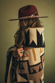 Santa Fe, Ponchos, Country Girl Style, Tumblr, Patchwork, Boho Fashion Style, Southwest Vibes, Pony Rider, Montana Ranch