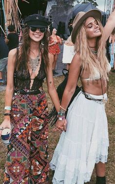 Mode Coachella, Look Da Festival, Bohemian Schick, Looks Hippie, Edm Festival Outfit, Festival Mode