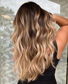 Beach Hair Color, Beach Blonde Hair, Surf Hair, Summer Blonde Hair, Brown Hair Inspo, Brunette Hair With Highlights, Dirty Blonde Hair