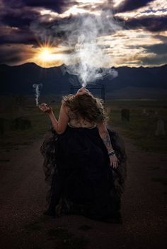 girl smoking in graveyard in Colorado. Truck Senior Pictures, Colorado Rocky Mountains, Witch Photos, Bouidor Photography, Western Photography, Halloween Photography, Halloween Photo, Creative Photoshoot Ideas, Halloween Photoshoot