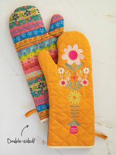 Bake Happy Oven Mitt|Floral-view 1 Big Pizza, Kitchen Necessities, Pizza Pan, Kitchen Dish Towel, Boho Kitchen, Oven Mitt, Bag Clips, Natural Life, Oven Mitts