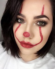 Easy Clown Makeup Simple, Make Halloween Simples, Simple Clown Makeup, Killer Clown Makeup, Easy Clown Makeup, Clown Scary, Unique Halloween Makeup, Terrifying Halloween