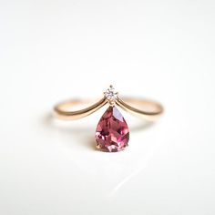 Vintage Gold Engagement Rings, Engagement Ring Rose Gold, Rose Gold Diamond Ring, Wedding Anniversary Rings, 18k Gold Ring, Rose Gold Engagement, Pretty Rings, Rose Gold Engagement Ring, Gold Engagement Rings