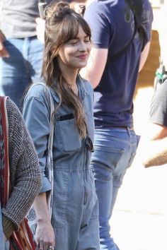 Dakota Johnson Fringe, Dakota Johnson Hairstyle, Dakota Johnson Haircut, Dakota Johnson Hair Bangs, Dakota Johnson Bangs, Short Hair Bangs, Dakota Johnson Hair, Dakota Johnson Street Style, Dakota Style