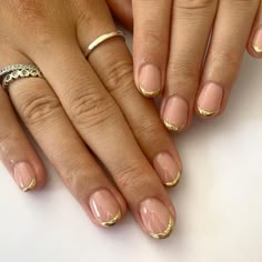 Gold French Tips Short, Gold Tip Nails Short, Nails That Match Gold Dress, Golden Tips Nails, Golden Tip Nails, Short Nail Gold Designs, Gold French Tip Nails Short, Gold Biab Nails, French Nails With Gold Accent