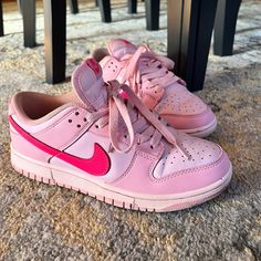 Triple Pink Nike Dunks Womens Size 8 Nike Triple Pink, Nike Dunks Womens, Triple Pink Dunks, Pink Nike Dunks, Pink Nike Shoes, Pretty Sneakers, Wishlist 2024, Pink Nike, Girly Accessories