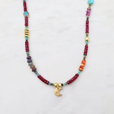 NKL-GPL Circus Train with Ruby & Crescent Moon Necklace Beachy Bracelets, Circus Train, Diy Jewlery, Pearls Diy, Bead Projects, Artisan Bracelets, Crescent Moon Pendant, Crescent Moon Necklace, Spiny Oyster