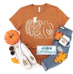 This hello fall graphic tee is perfect to wear anytime this fall season! Pair this with jeans, shorts or leggings for the perfect outfit! Shirt Features: Only soft and high-quality shirts are used. Brands include: Bella + Canvas, Next Level and Gildan. Bella + Canvas Tees, V-Neck Tees, Long Sleeve Tees, 3/4” Sleeve Raglans, Crewnecks & Hoodies: Unisex sizing- runs true to size. Recommend ordering a size down for a more feminine fit. Bella + Canvas Women’s Flowy Racerback Tanks: Women’s fit – Fall Shirts Vinyl, Fall Tshirt Designs, Fall Tee Shirts, Fall Graphic Tee, Fall White, Fall Graphic, Autumn T Shirts, Fall Tee