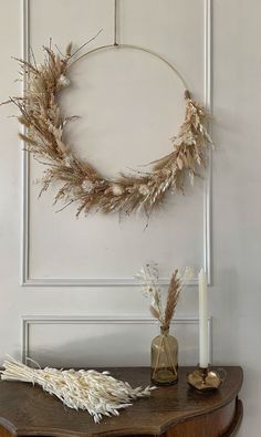 🌎 FREE EXPRESS SHIPPING WORLDWIDE on orders over €150 Dried flowers are taking off big time as more of us understand the unsustainablility of fresh blooms and look for eco-friendly alternatives. This natural Rustic wreath will looks it's best for 6-8 months, after this the colours may begin to fade but will still go on looking beautiful for years to come. Available in 2 sizes: 40cm including flowers(30cm metal hoop). 50cm including flowers(40cm metal hoop). *Dried flowers are quite delicate. So Wreath Photoshoot, Wreath Photography, Dried Flowers Wreath, Lavender Wedding Bouquet, Dry Flower Bouquet, Dried Floral Wreaths, Fall Decor Wreaths, Dried Wreath, Dried Flower Wreath