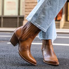 Women's Icon High Heel Chelsea Boot In Tan Leather - Thursday Goodyear Welted Leather Boots, Freebird Boots, Western Pattern, Heeled Chelsea Boots, Booties Outfit, Looks Country, S Icon, Western Booties, Iconic Women