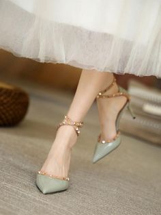 Dressy Teen Shoes, Hill Shoes Classy, Quince High Heels, Ankle Shoes For Women, Light Green High Heels, Shoes For Standing All Day Woman, Sage Green Shoes, Fashion Shoes Heels Classy, Formal Shoes Women