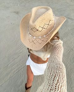 cowgirl boots, cowgirl hat, boots outfit, country concert outfit inspo, festival outfit, mini skirt, outfit inspo, outfit ideas, coachella Style Inspiration Accessories, White Boot Country Concert Outfit, Beach Cowboy Outfit, Coastal Cowgirl Night Out, Coastal Cowgirl Festival Outfit, Costal Cowgirl Fits, Country Festival Pictures Ideas, Costal Cowgirl Outfits Beach, Country Outfit Skirt