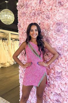 Dazzle in "Guinevere" - A lustrous beaded satin bodycon dress in diverse shades, highlighted by a scoop neckline and lace-up back. Sequin Homecoming Dress, Dress Guide, Short Homecoming Dress, Sequin Shorts, 7 Hours, Note Box, Pink Sequin, Sequin Beading, Color Free