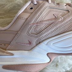 Nike M2k Tekno Particle Beige Sneakers No Flaws, Only Worn A Handful Of Times. Rare And Hard To Find Colorway. I Ship Same Day/Next Day! Nike M2k, Beige Sneakers, Shoes Nike, Hard To Find, Womens Shoes Sneakers, Nike Shoes, Nike Women, Shoes Sneakers, Size 7