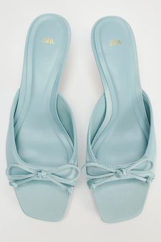 HEELED MULES WITH BOW - Blue | ZARA Canada Baby Blue Shoes, Cute Summer Shoes, Cool Heels, Wishlist Shoes, Mule Heels, Mule Shoes, Blue Accessories, Low Heel Shoes, Blue Heels