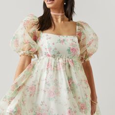 Lilith Floral Organza Babydoll Mini Dress From Francesca's Never Worn, Cut Off Tags! Tried It On Once And Absolutely Despised How It Looked On Me But Couldn't Return It. Babydoll Mini Dress, Babydoll Dress, White Cream, Cream White, Cut Off, Baby Dolls, That Look, Fashion Inspo, Cute Outfits