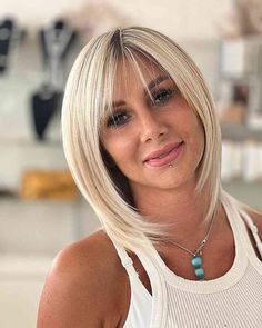 Shaggy Hair With Side Bangs, Side Fringe Bob, Medium Length Blonde Layers, Long Bob With Fringe Bangs, Long Bob With Bangs Hairstyles, Long Bob With Bangs Fine Hair, Medium Bob Hairstyles For Fine Hair, Medium Bob Hairstyles With Bangs, Bob Hair With Fringe